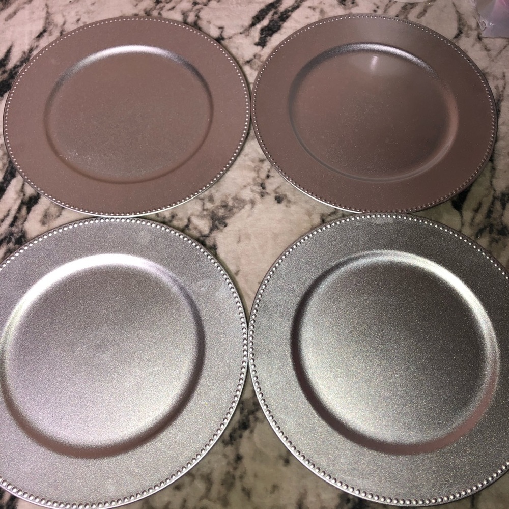 Sliver dinner chargers